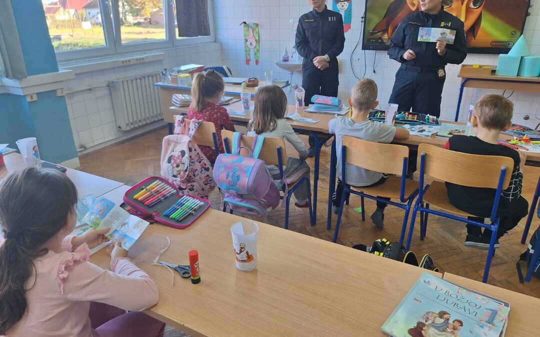Policijske službenice u posjetu našim prvašićima: važna lekcija o sigurnosti